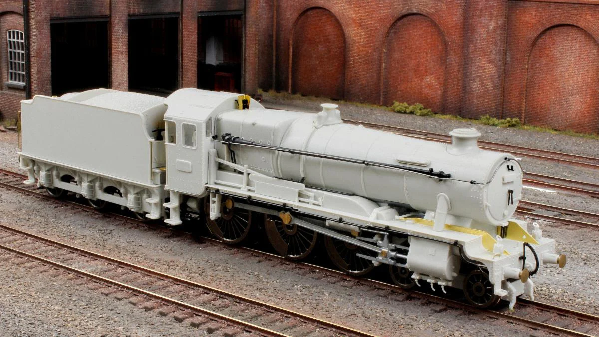 GWR Class 1000 No.1045 'County of Kent' in BR ‘What-If’ Express Passenger Blue Early Crest Steam Locomotive - Image 3