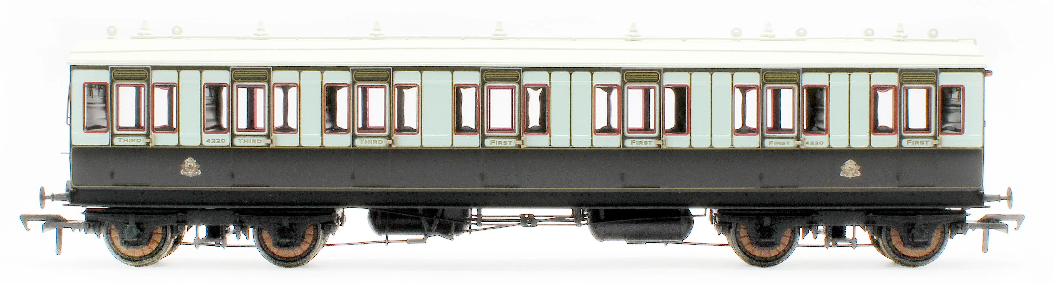 978012 48' LNWR ‘Evolution’ Bogie Coach Non-Corridor Composite No.4220 - Image 4