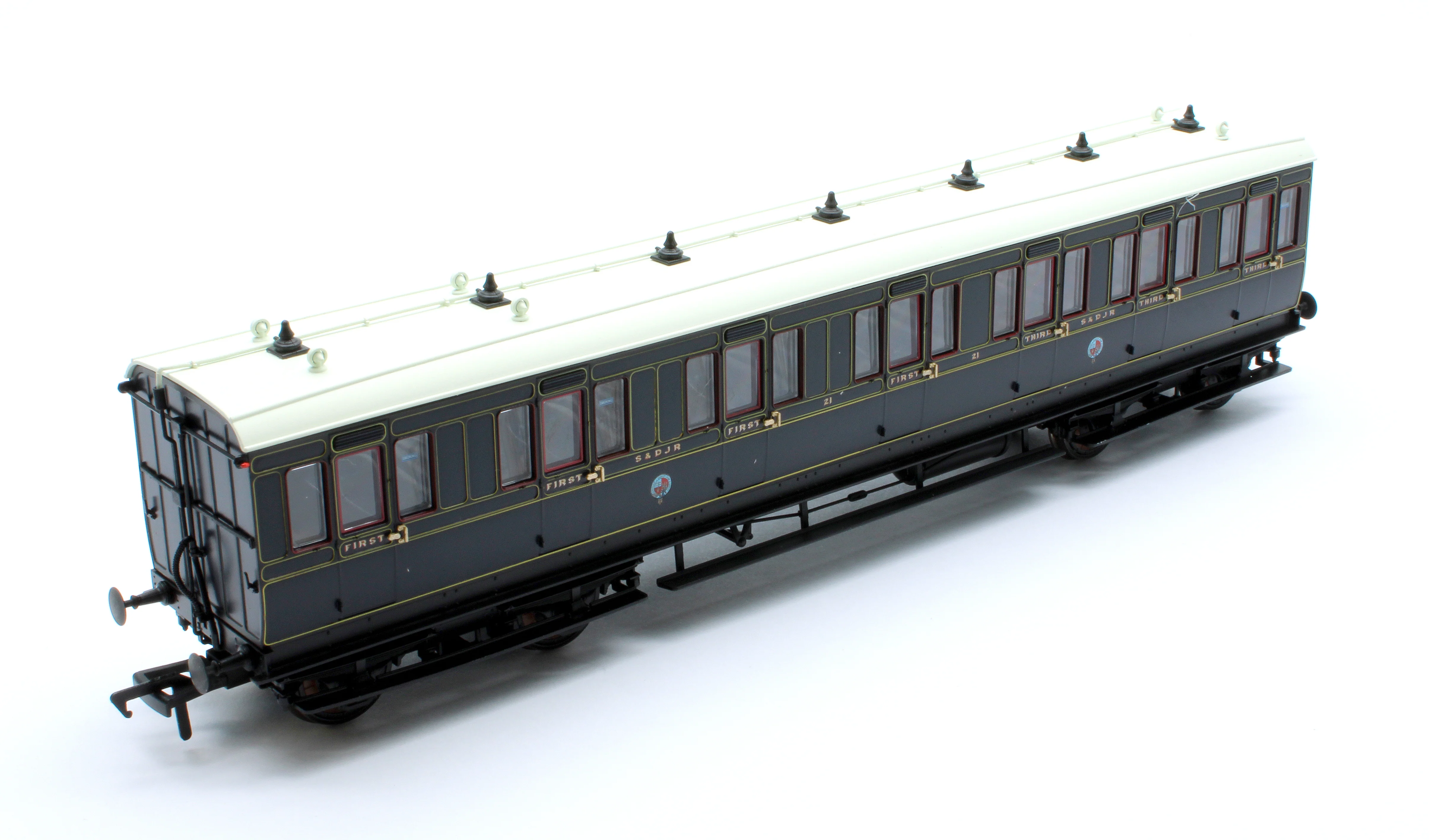 978028 48' SDJR ‘Evolution’ Bogie Coach Non-Corridor Composite No.21 - Image 5