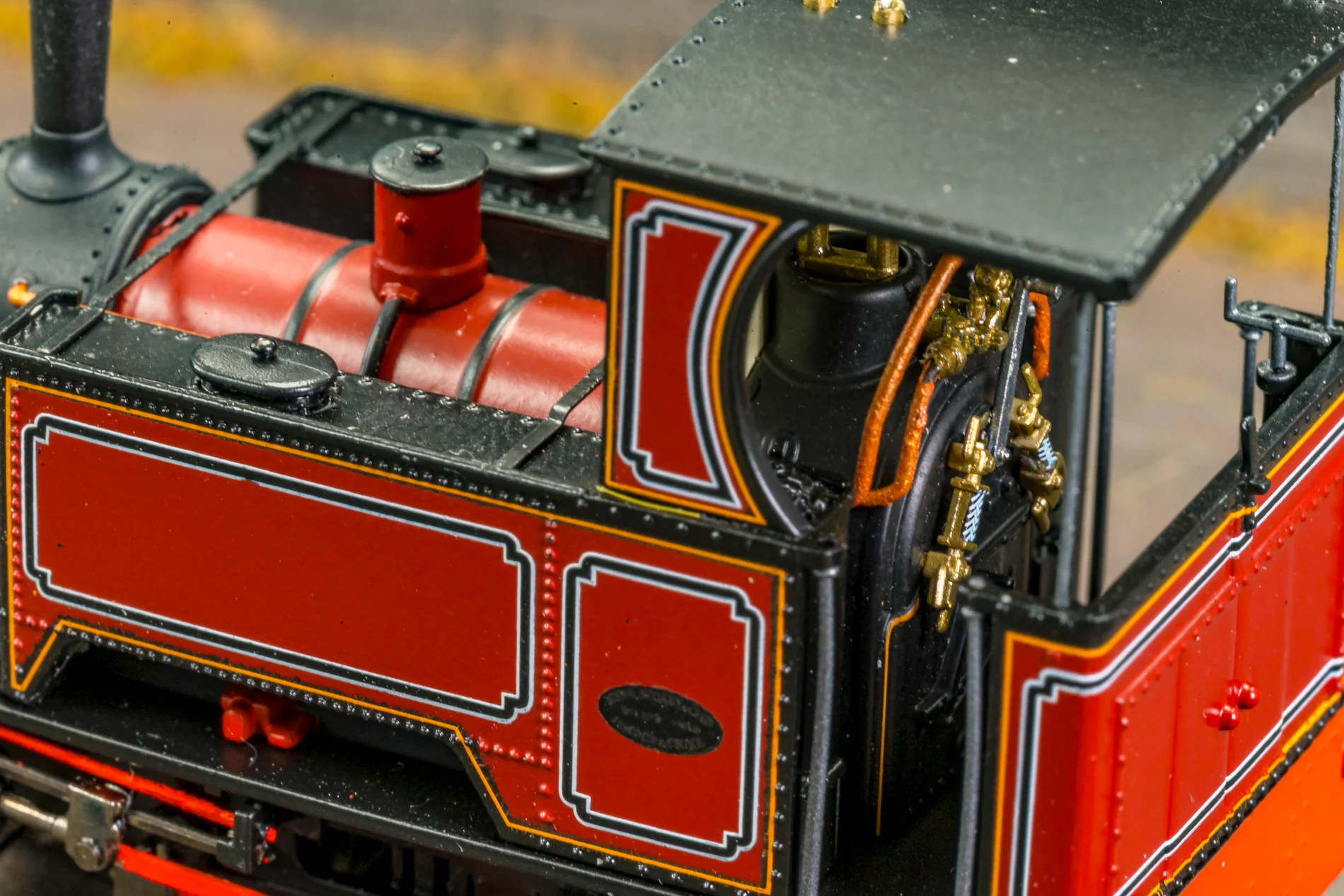 Sirdar Class 0-4-0 Kerr, Stuart & Co. Short-Tank 'What If' - FR Lined Red Steam Locomotive - Image 3