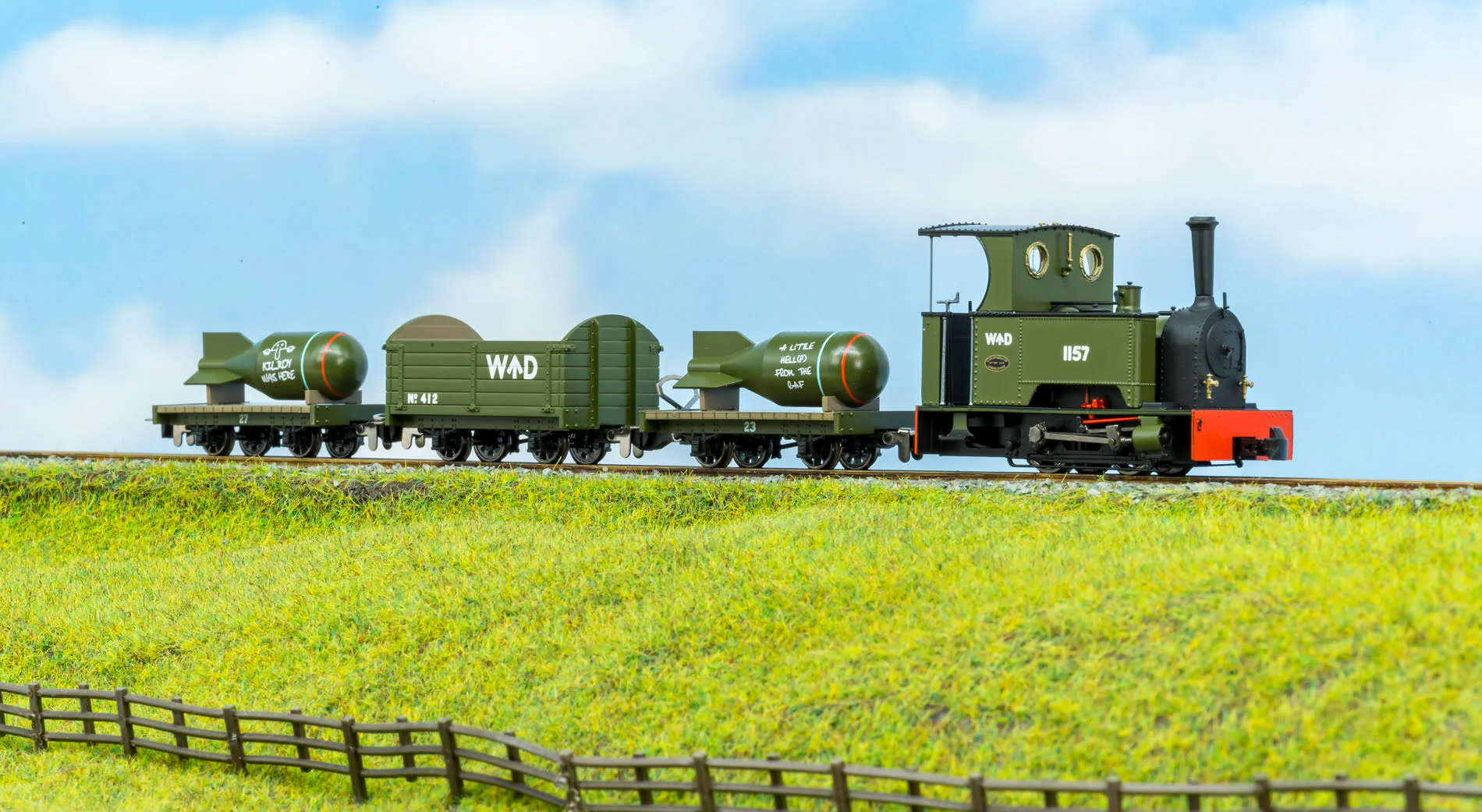 Sirdar Class 0-4-0 Kerr, Stuart & Co. Short-Tank 'What If' - WDLR Plain Green Steam Locomotive - DCC Fitted - Image 4