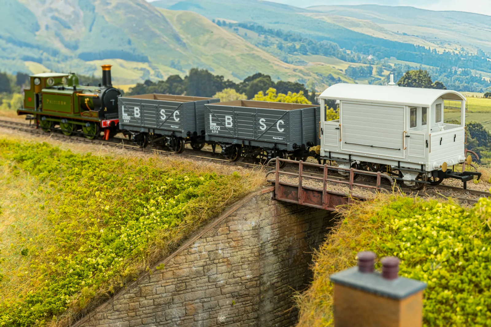 LBSC 4 Wheel Brake Van - SR (Post-36) No.55803 - Image 5