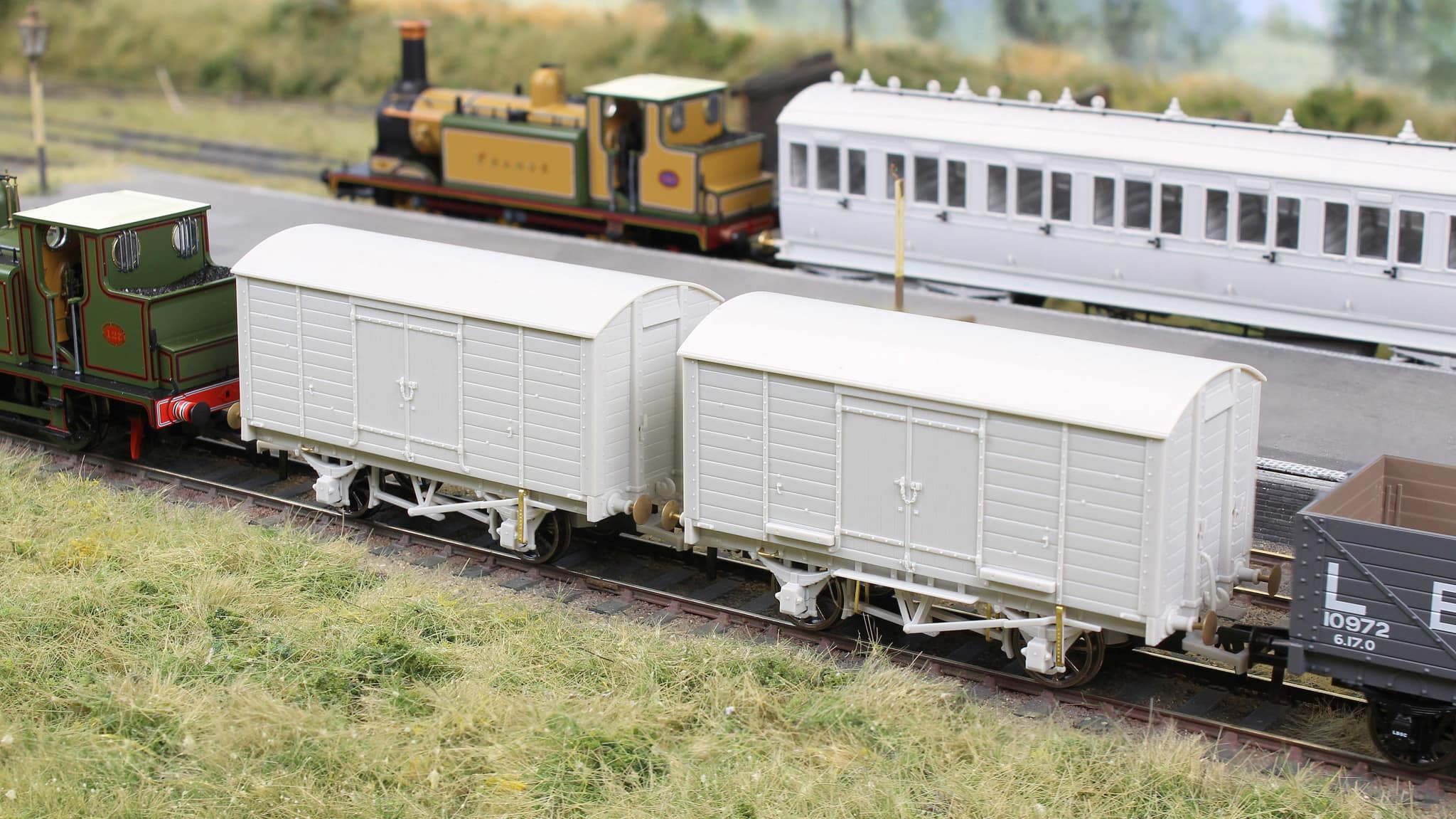 979010 LB&SCR Dia.8-Ton Goods Van SR (post-36) Departmental No.01246S - Image 4