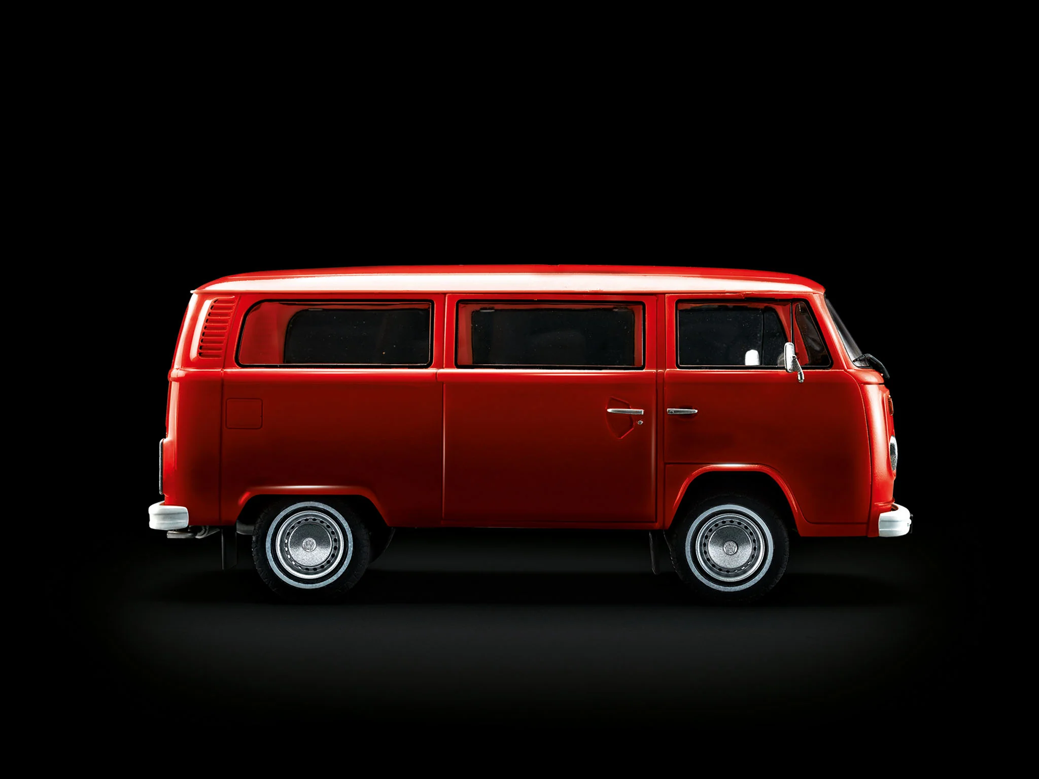 Advent Calendar VW T2 Bus Model Kit - Image 2