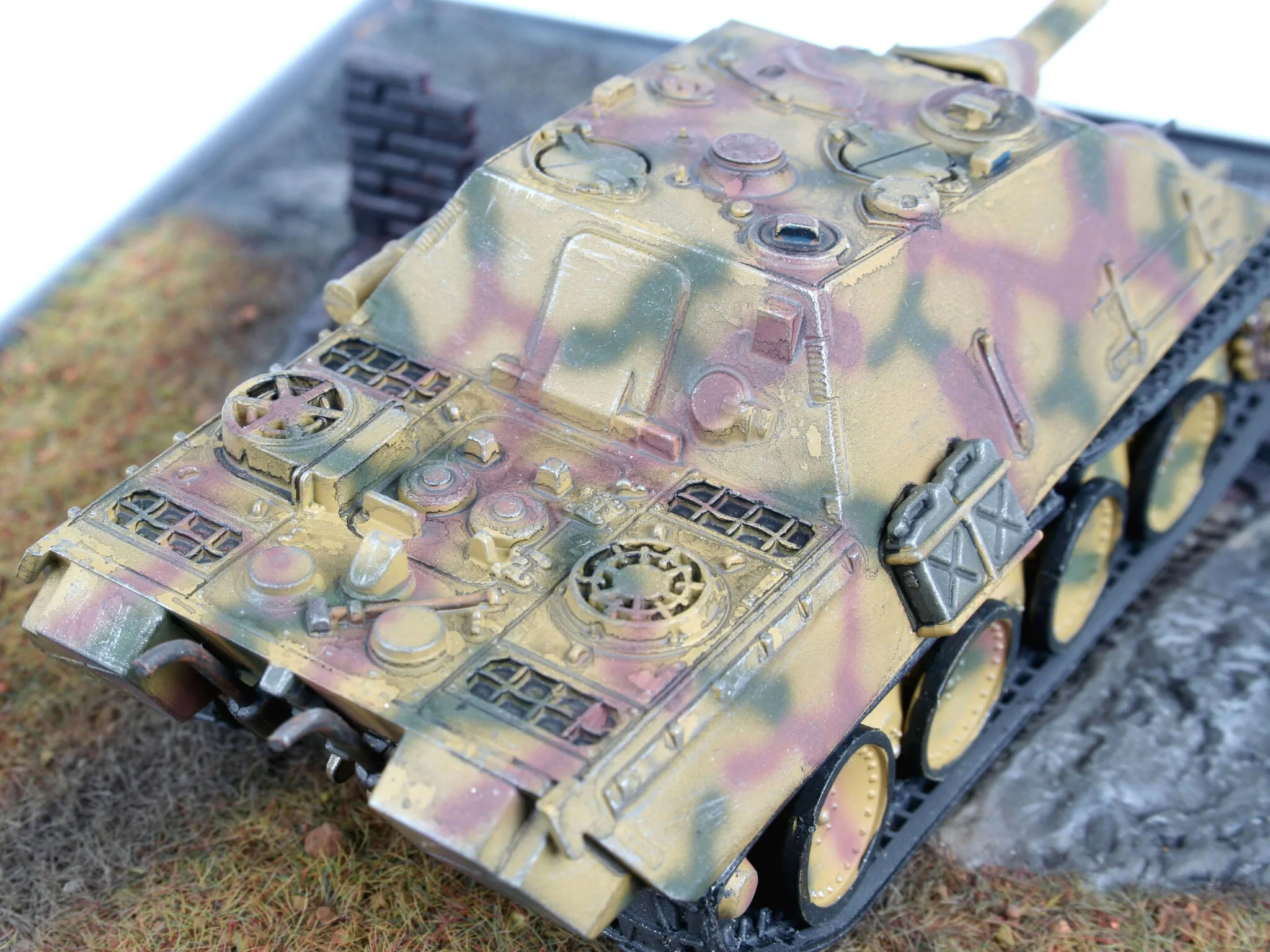 Sd.Kfz. 173 Jagdpanther Model Kit - Image 3