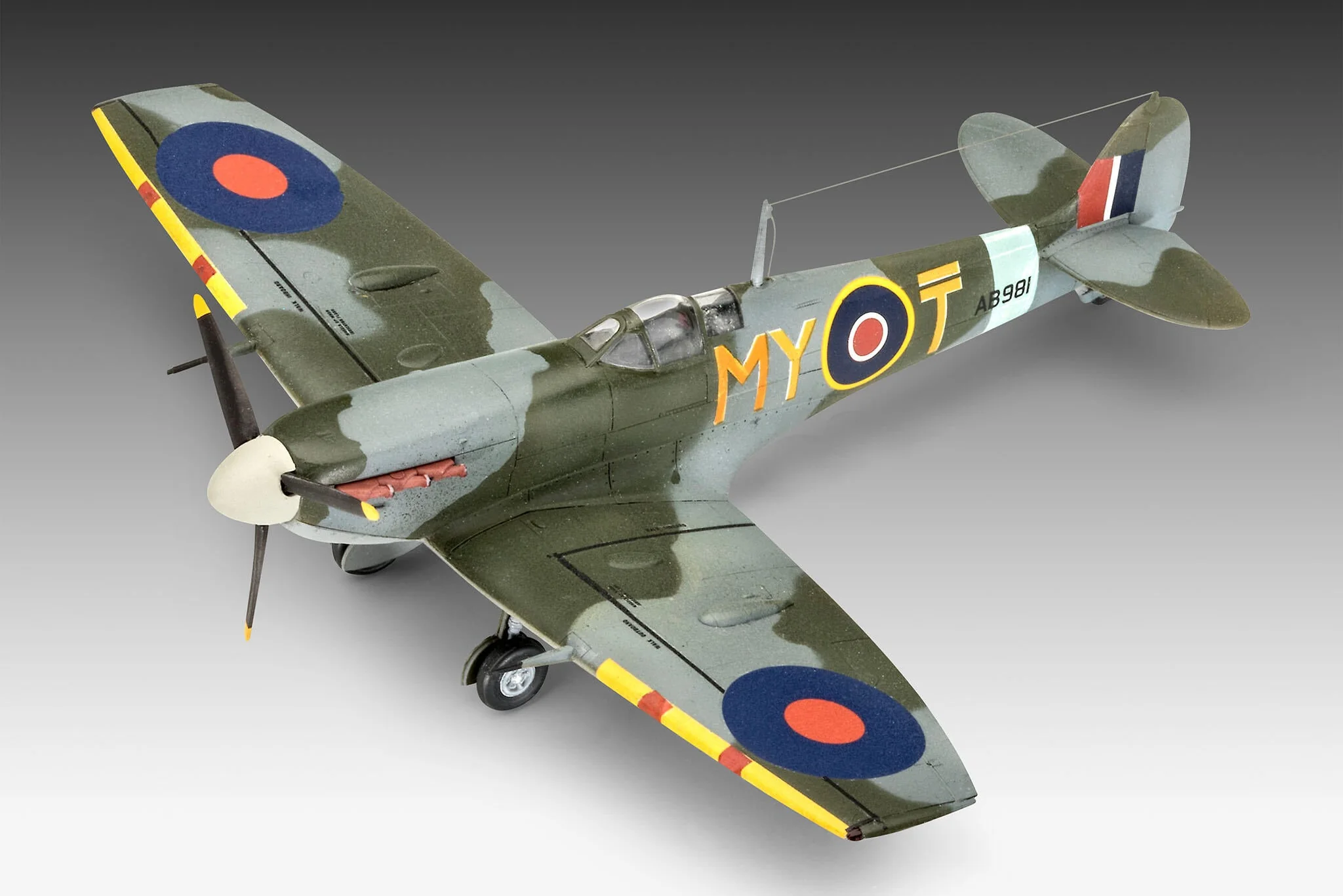 Combat Set Messerschmitt Bf109G-10 & Spitfire Mk.V Model Kit - Image 3