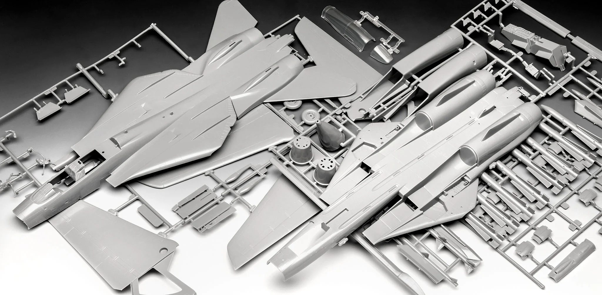 3865 Maverick's F-14A Tomcat "Top Gun" (1:48 Scale) Model Kit - Image 6
