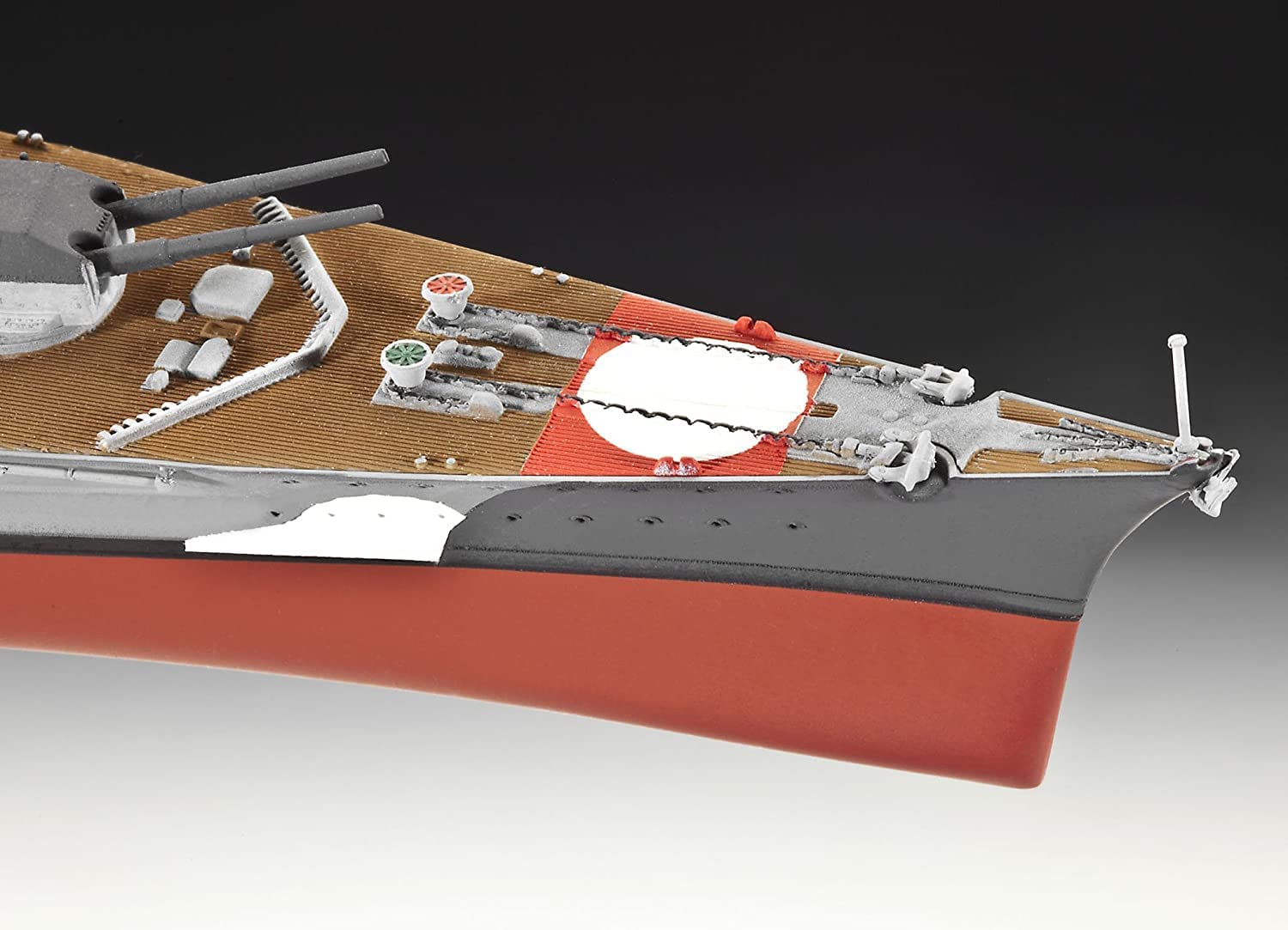 German Battleship "Bismarck" (1:700 Scale) Model Kit - Image 5