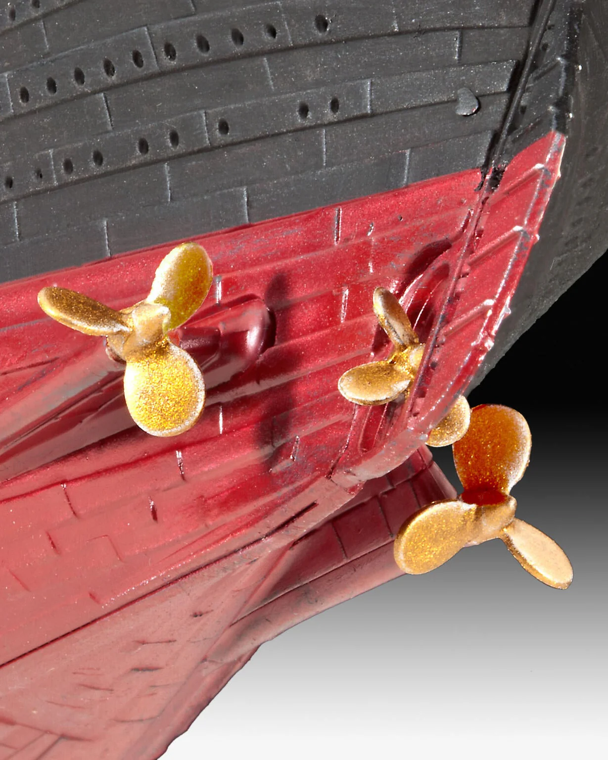 R.M.S. Titanic Model Kit - Image 7