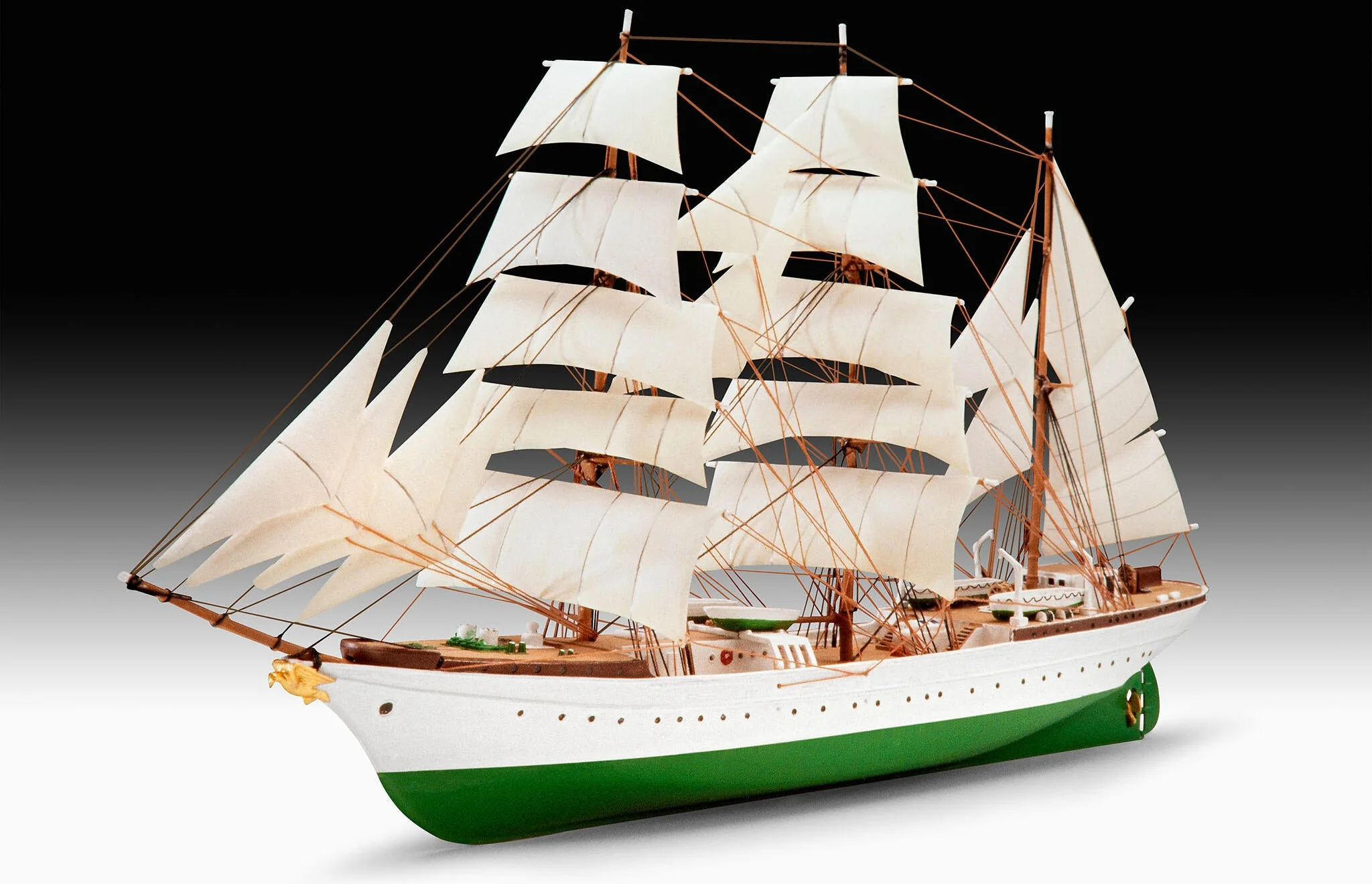 Gorch Fock Model Kit - Image 2