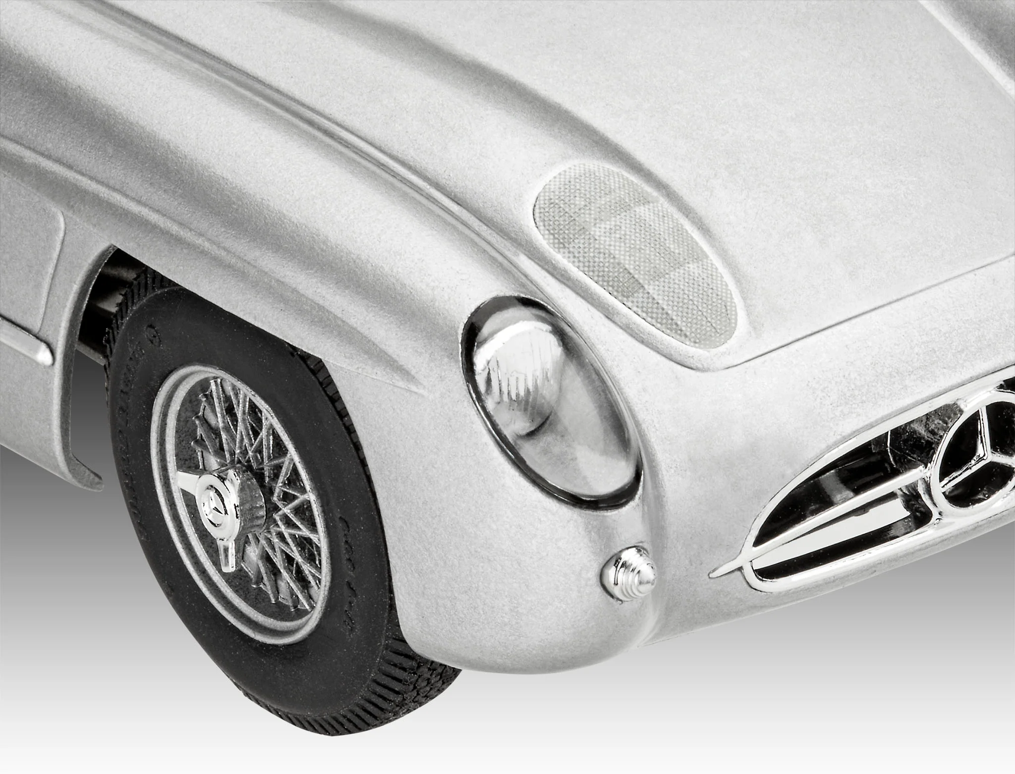 Gift Set Mercedes-Benz 300 SLR 70th Anniversary Model Kit - Image 6