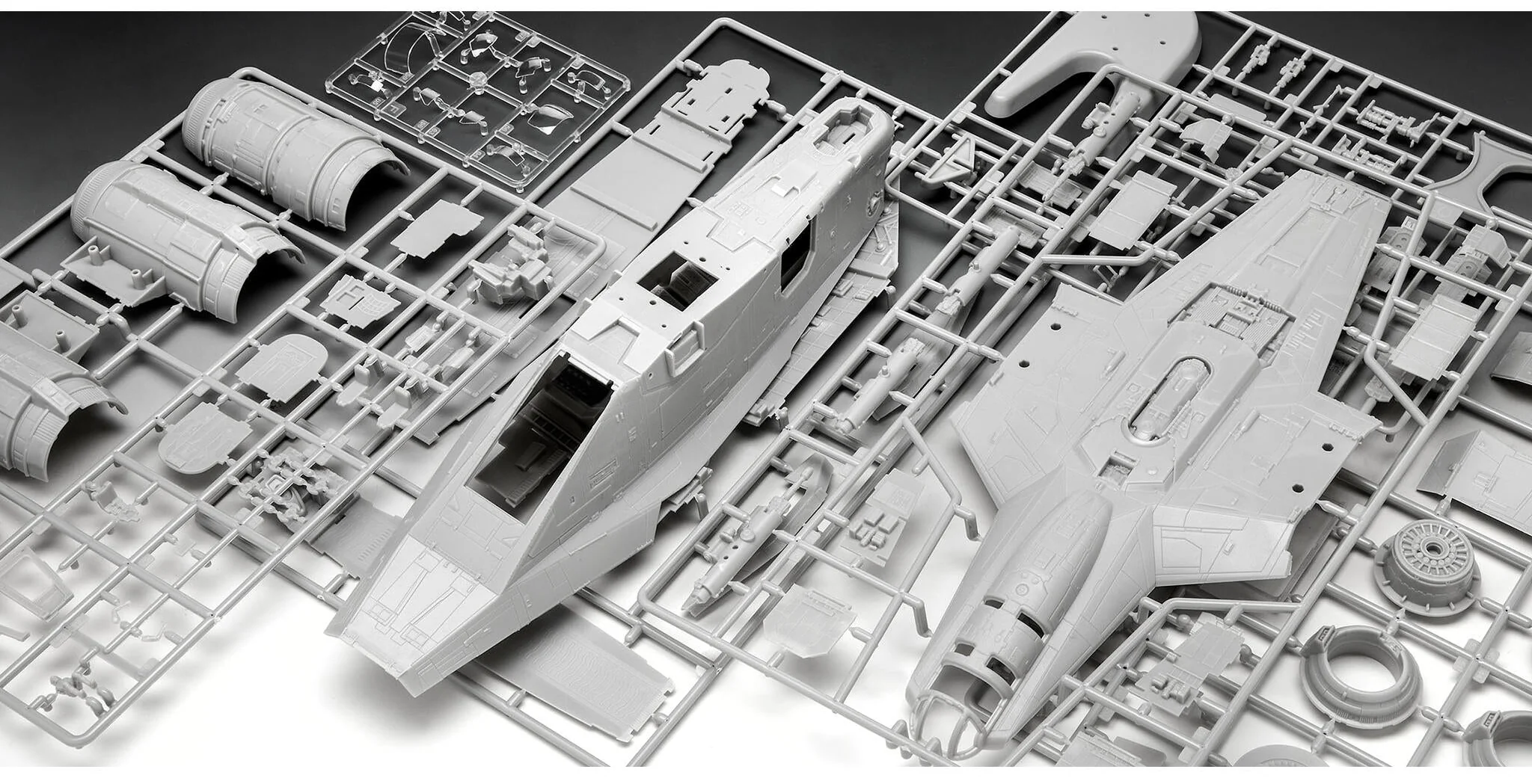 The Mandalorian and Grogu: Razor Crest Revell Model Kit - Image 8