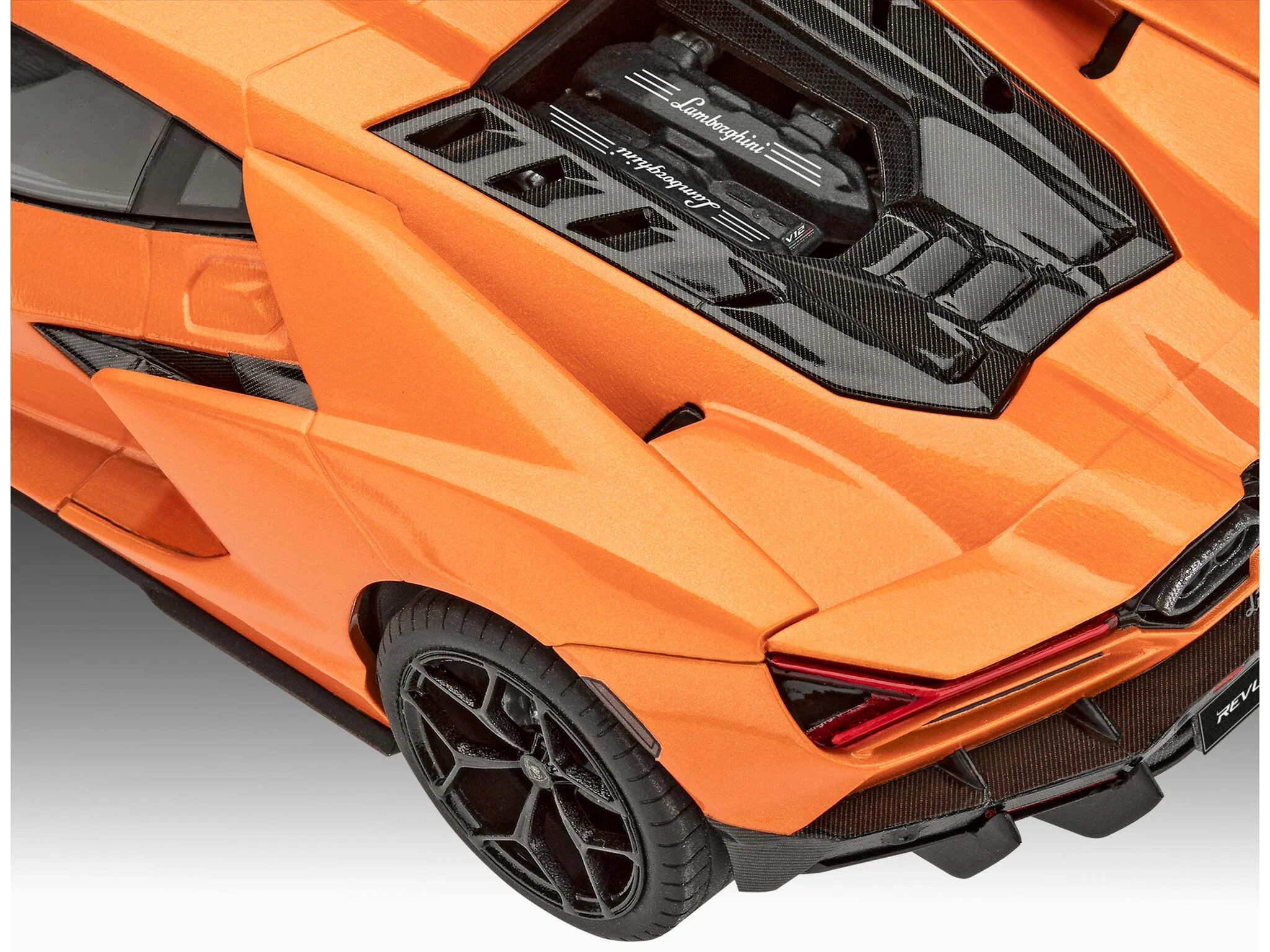 07723 Lamborghini Revuelto Model Kit - Image 4