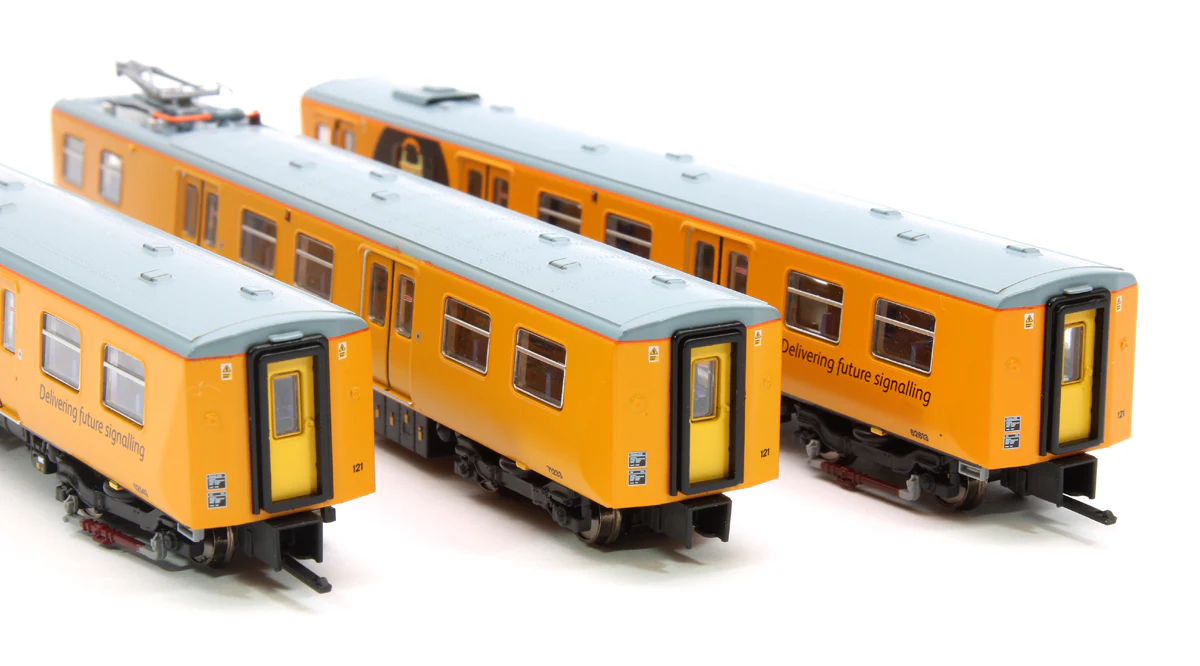 RT-N-313-351 Class 313121 Network Rail Yellow 3 Car Set - Image 3