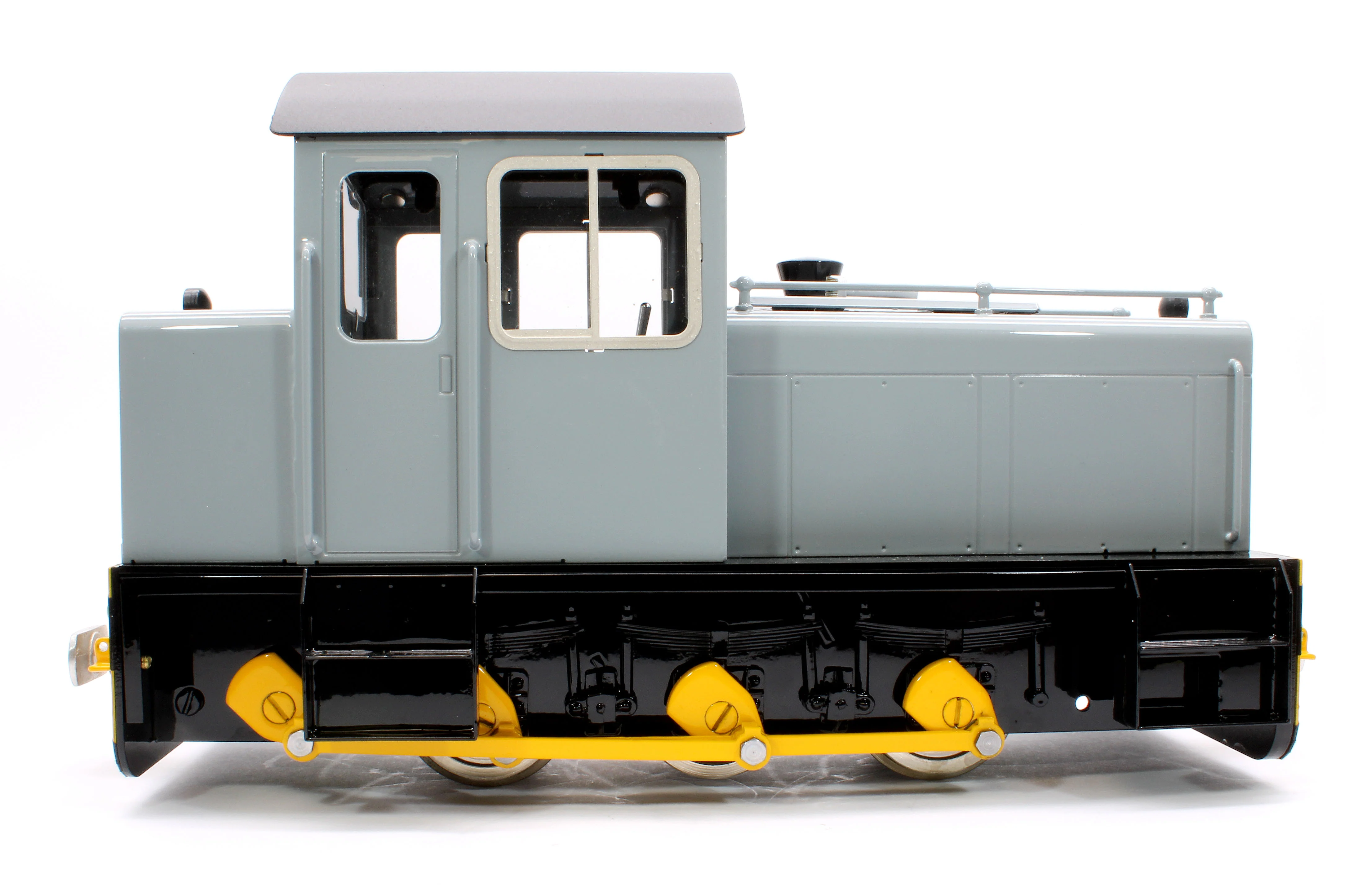 0-6-0 'Harlech Catle MK.1' WD Grey (Radio Control, Insulated Wheels) Diesel Locomotive - Image 5