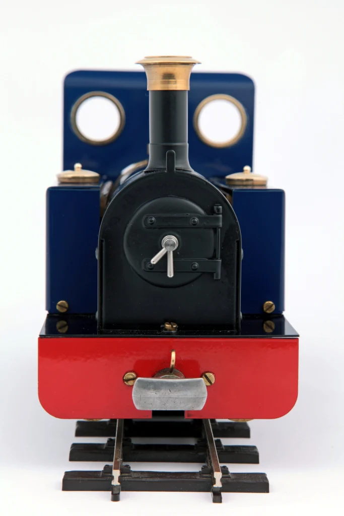 0-4-0 Millie (Manual Control) Steam Locomotive - Image 3