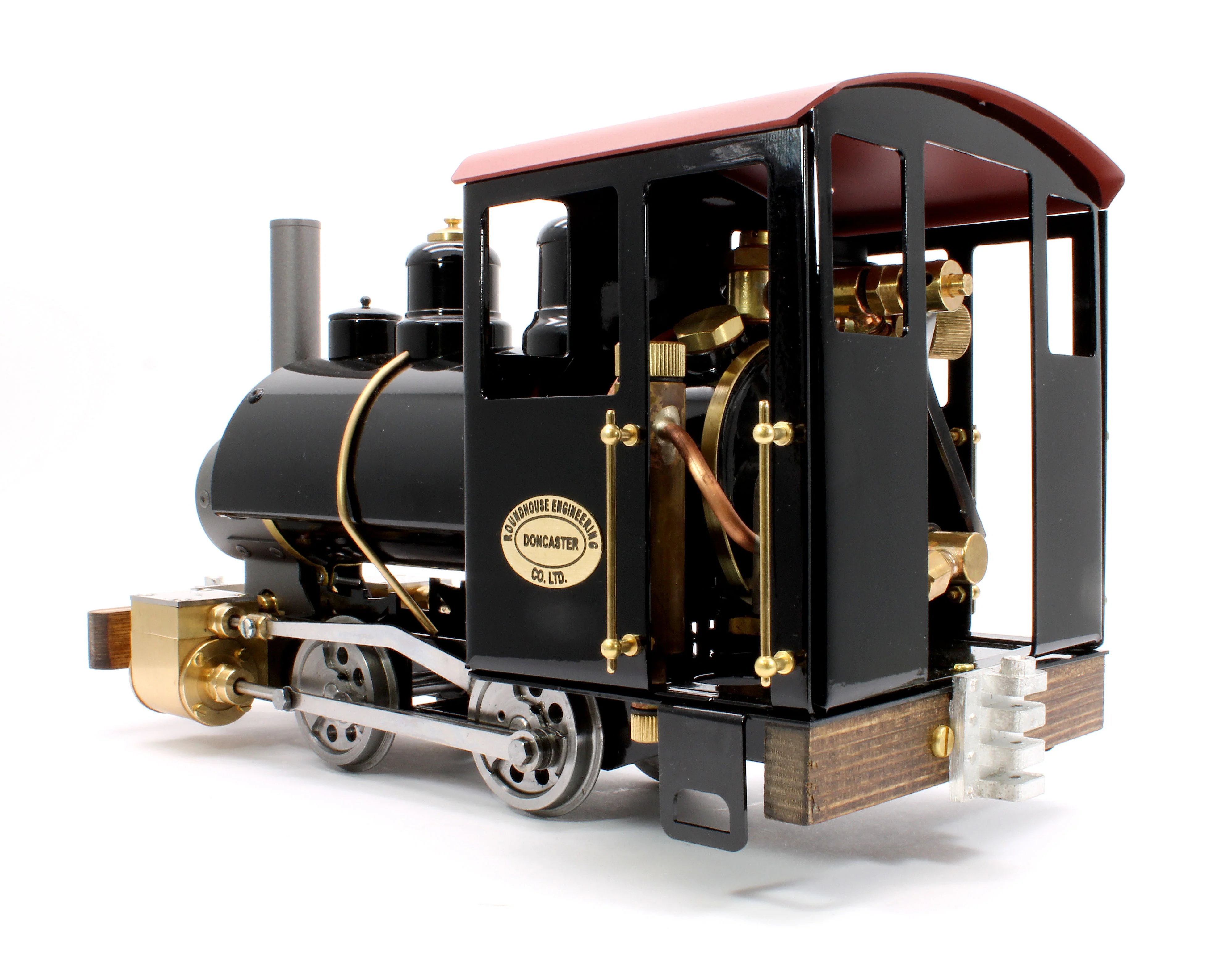0-4-0 Saddle Tank 'Sammie' Black (Manual, Uninsulated Wheels) Steam Locomotive - Image 3