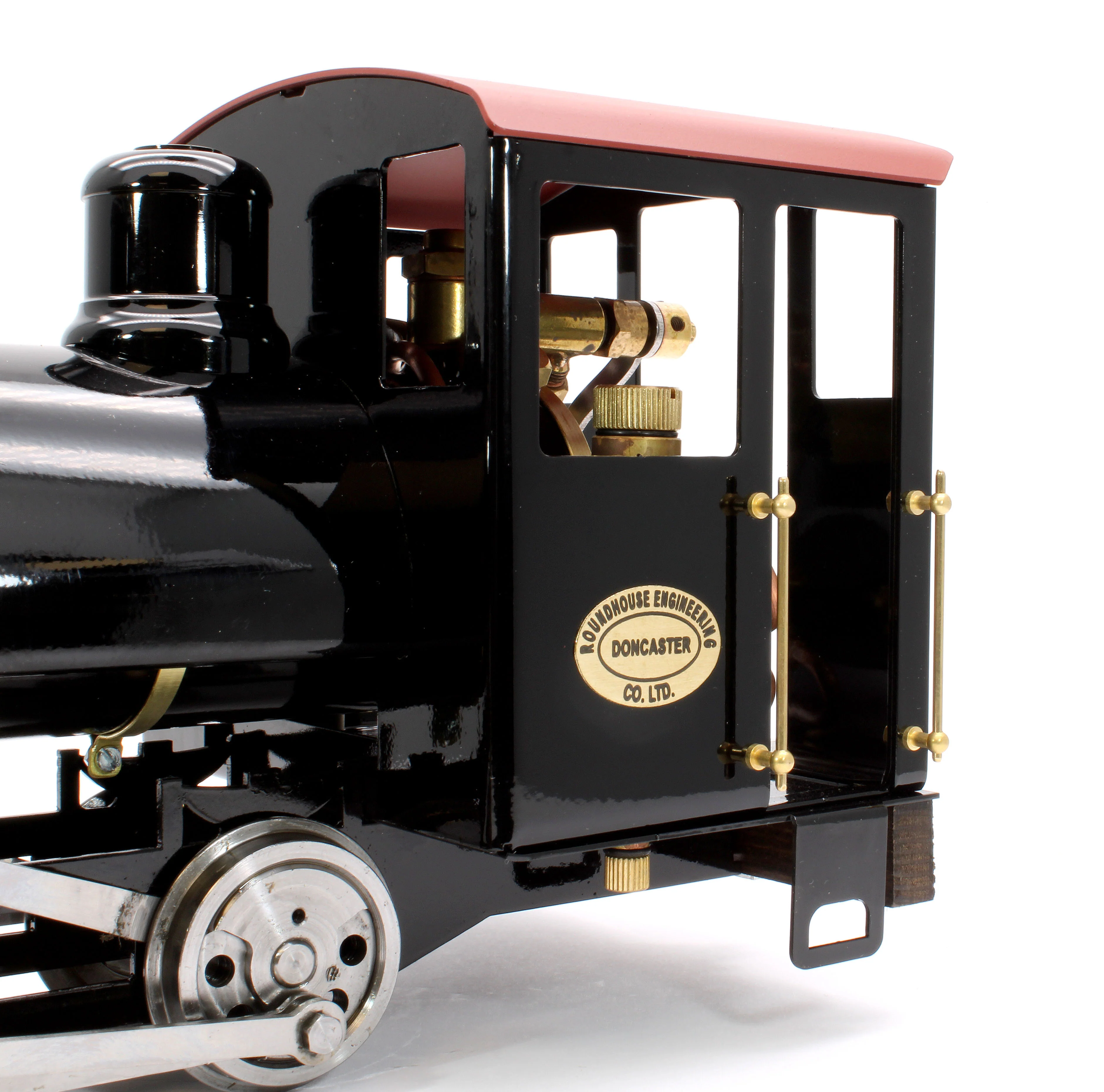 0-4-0 Saddle Tank 'Sammie' Black (Manual, Uninsulated Wheels) Steam Locomotive - Image 8