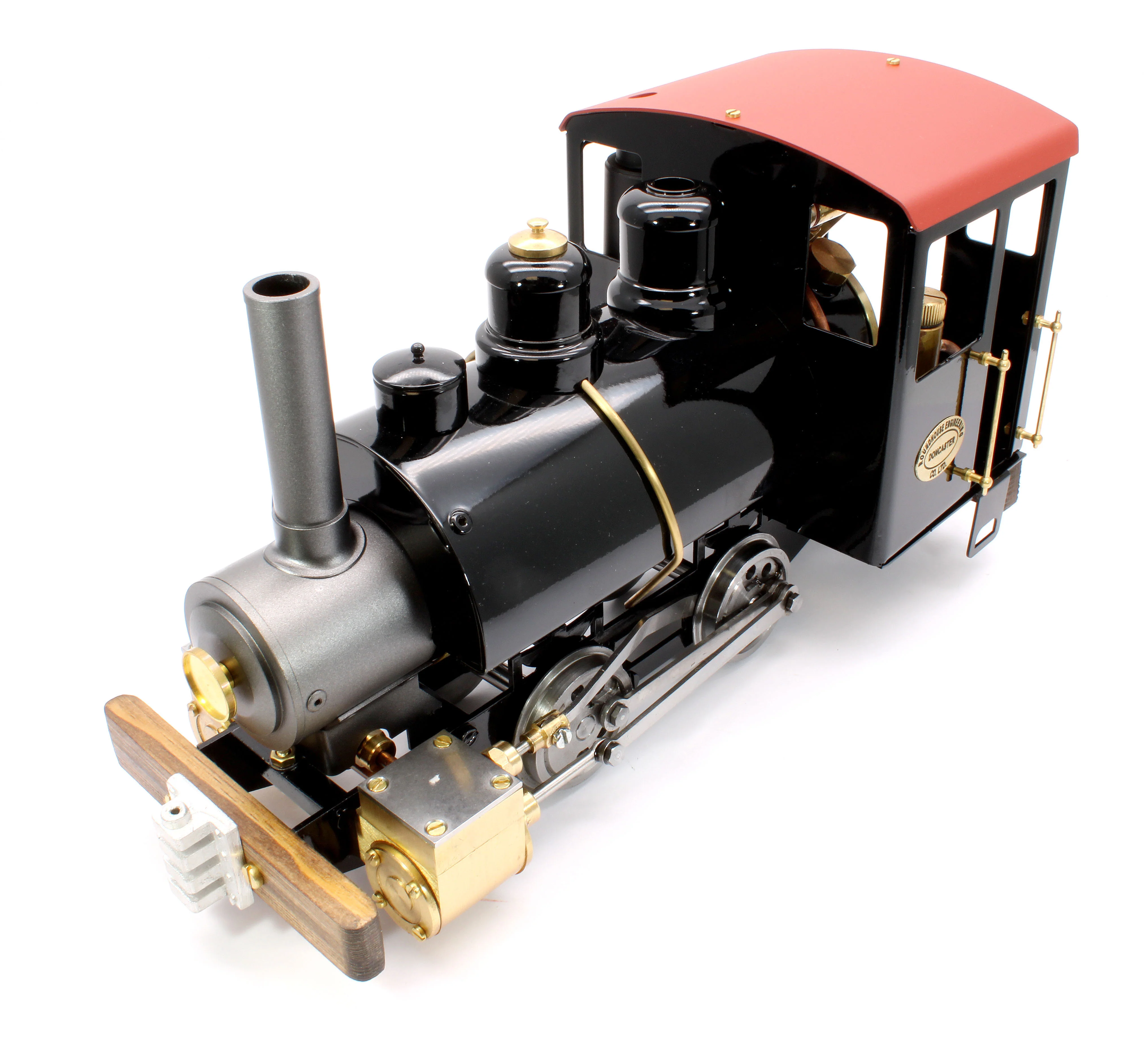 0-4-0 Saddle Tank 'Sammie' Black (Manual, Uninsulated Wheels) Steam Locomotive - Image 9