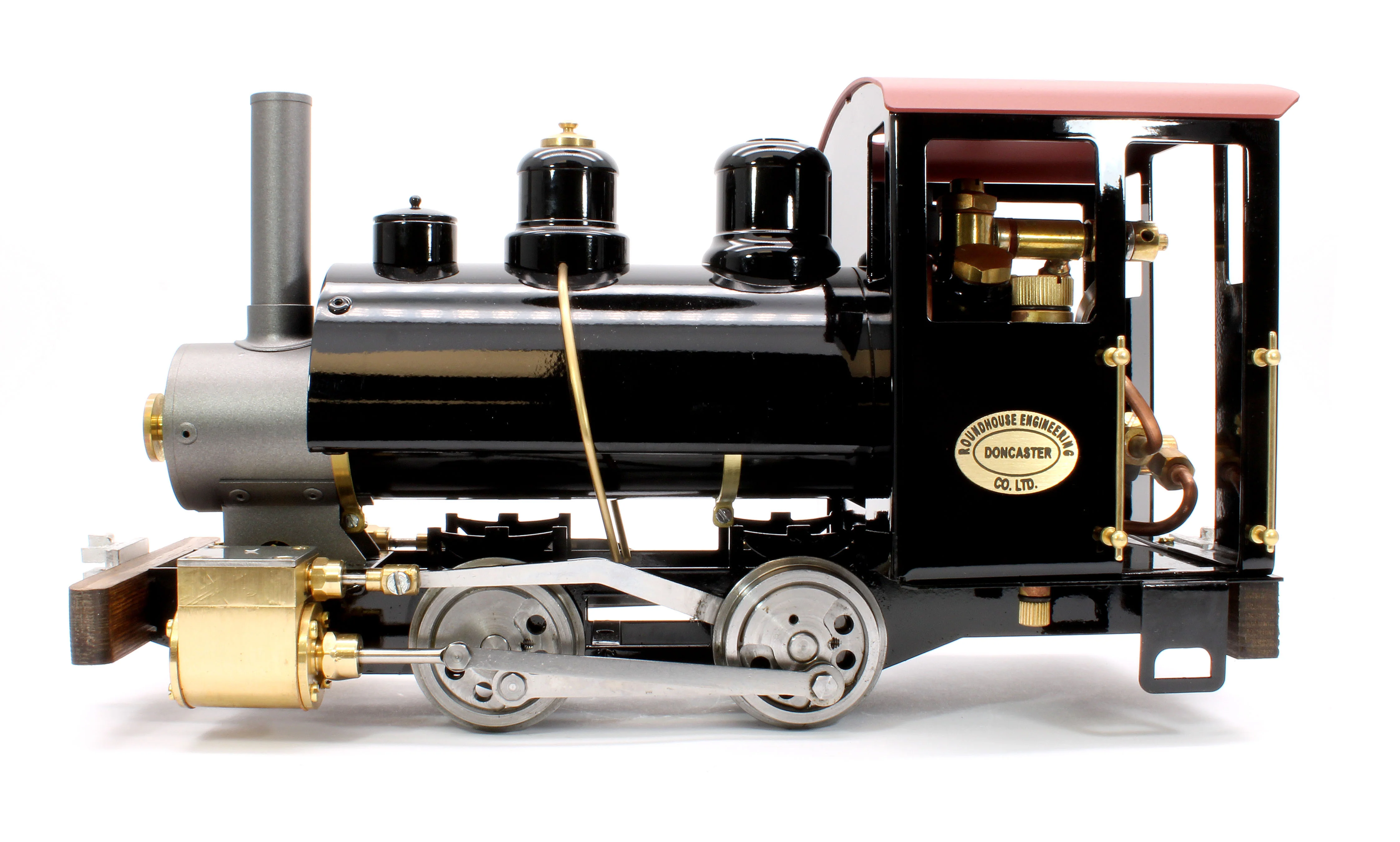 0-4-0 Saddle Tank 'Sammie' Black (Manual, Uninsulated Wheels) Steam Locomotive - Image 2