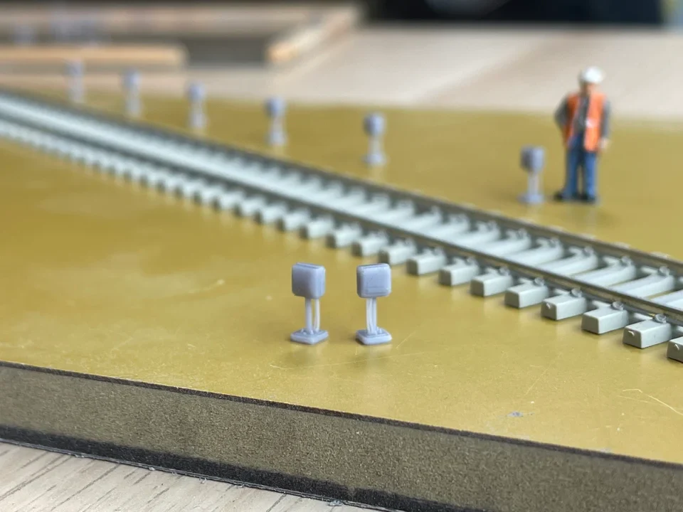 OO Gauge Thales Axel Counters (Pack of 10) - Unpainted - Image 3