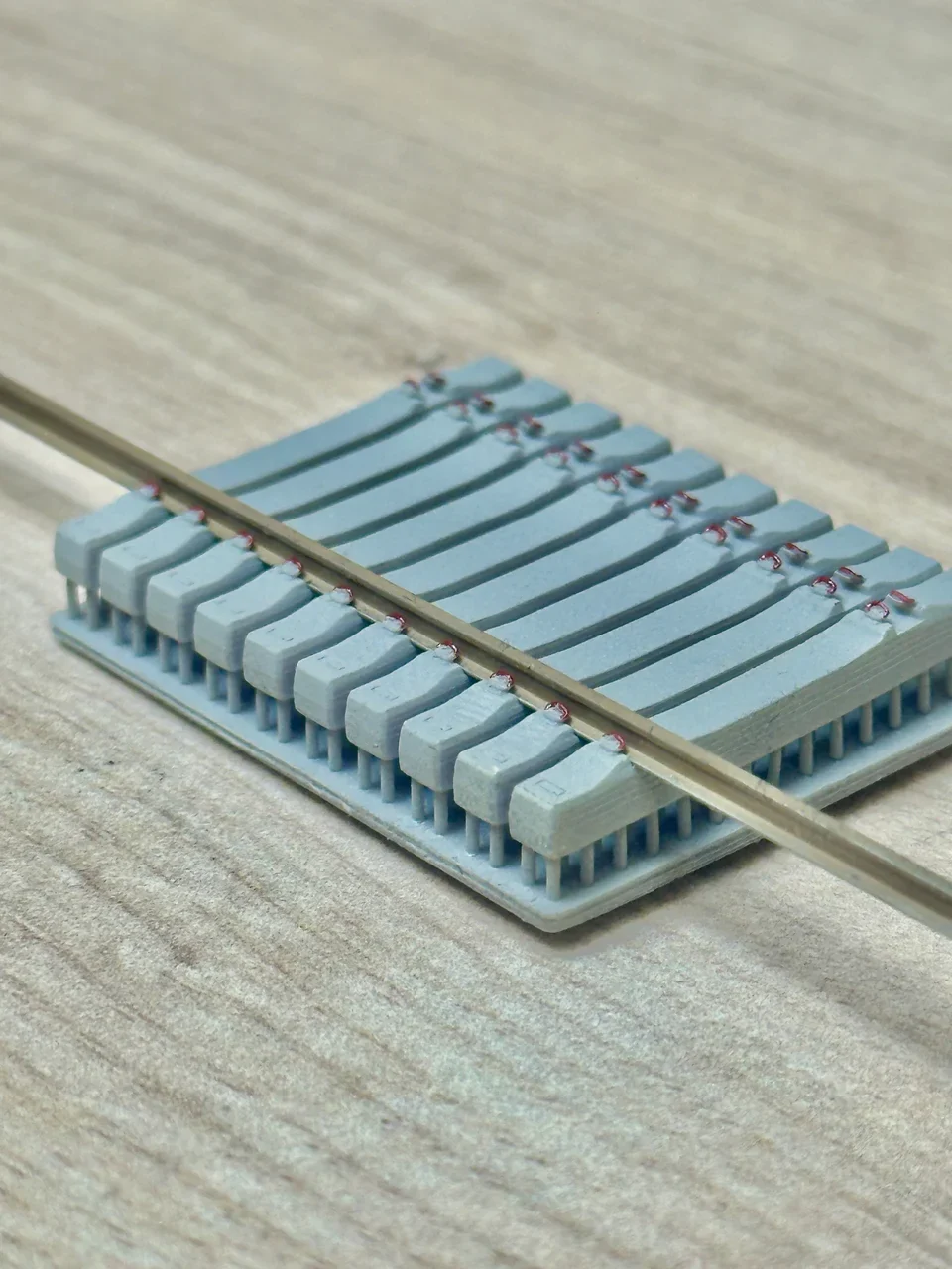 OO Gauge Concrete Sleepers (Pack of 20) - Unpainted Model Kit - Image 4