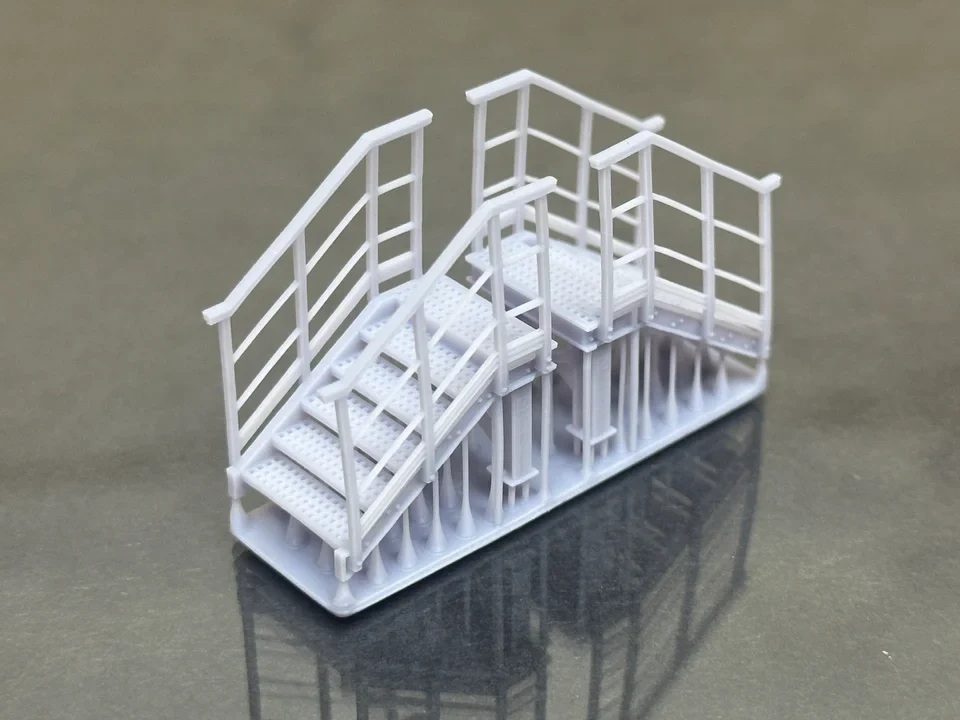 OO Gauge Access Steps (Pack of 2) - Unpainted Model Kit - Image 2