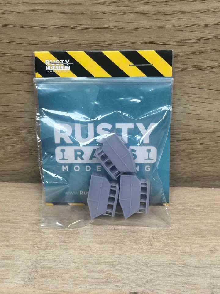 N Gauge Enclosed Skips (Pack of 3) - Unpainted Model Kit - Image 3