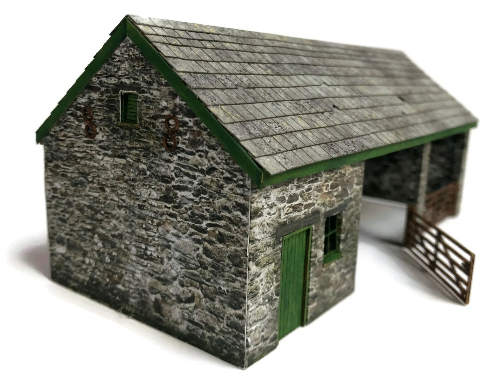 OO/HO Farm Machinery/Tractor Store Model Kit - Image 2