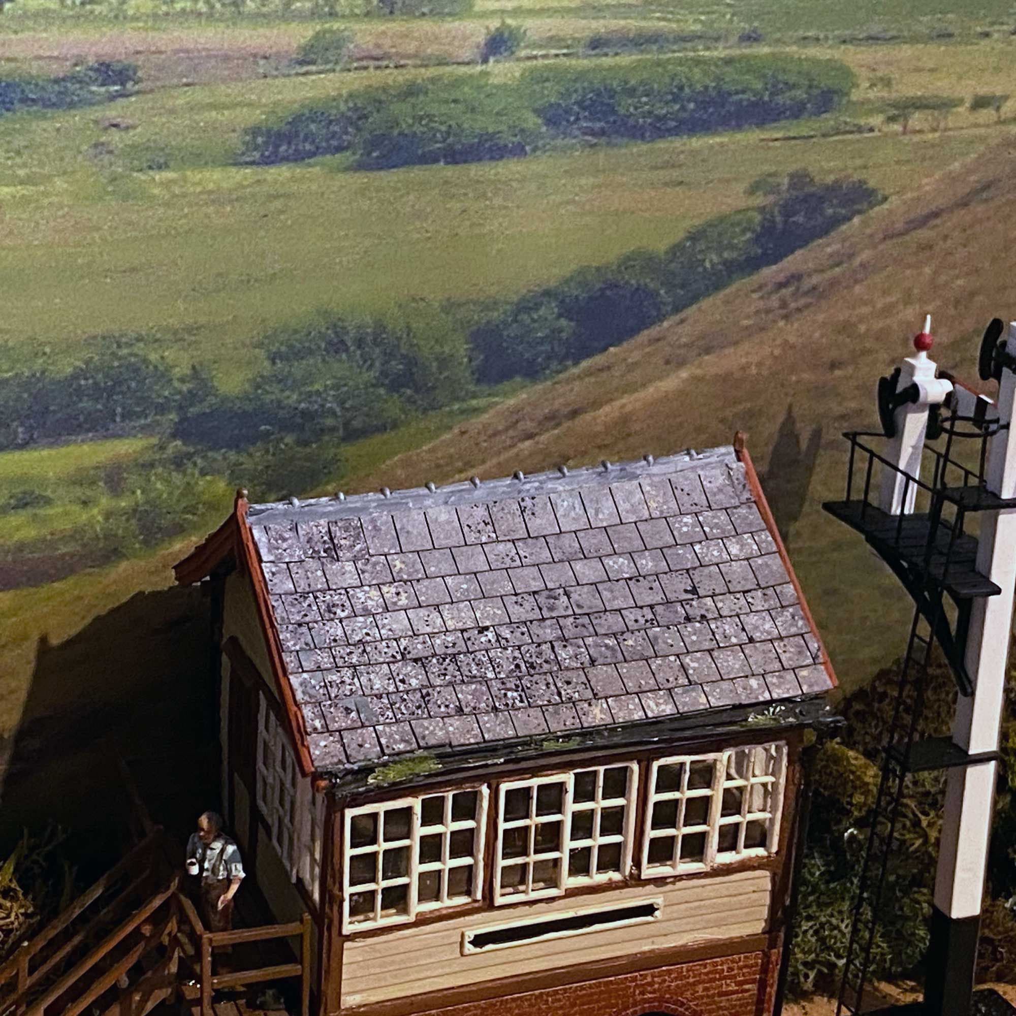 OO/HO Pre-Weathered Laser Cut Roof Slates Model Kit - Image 4