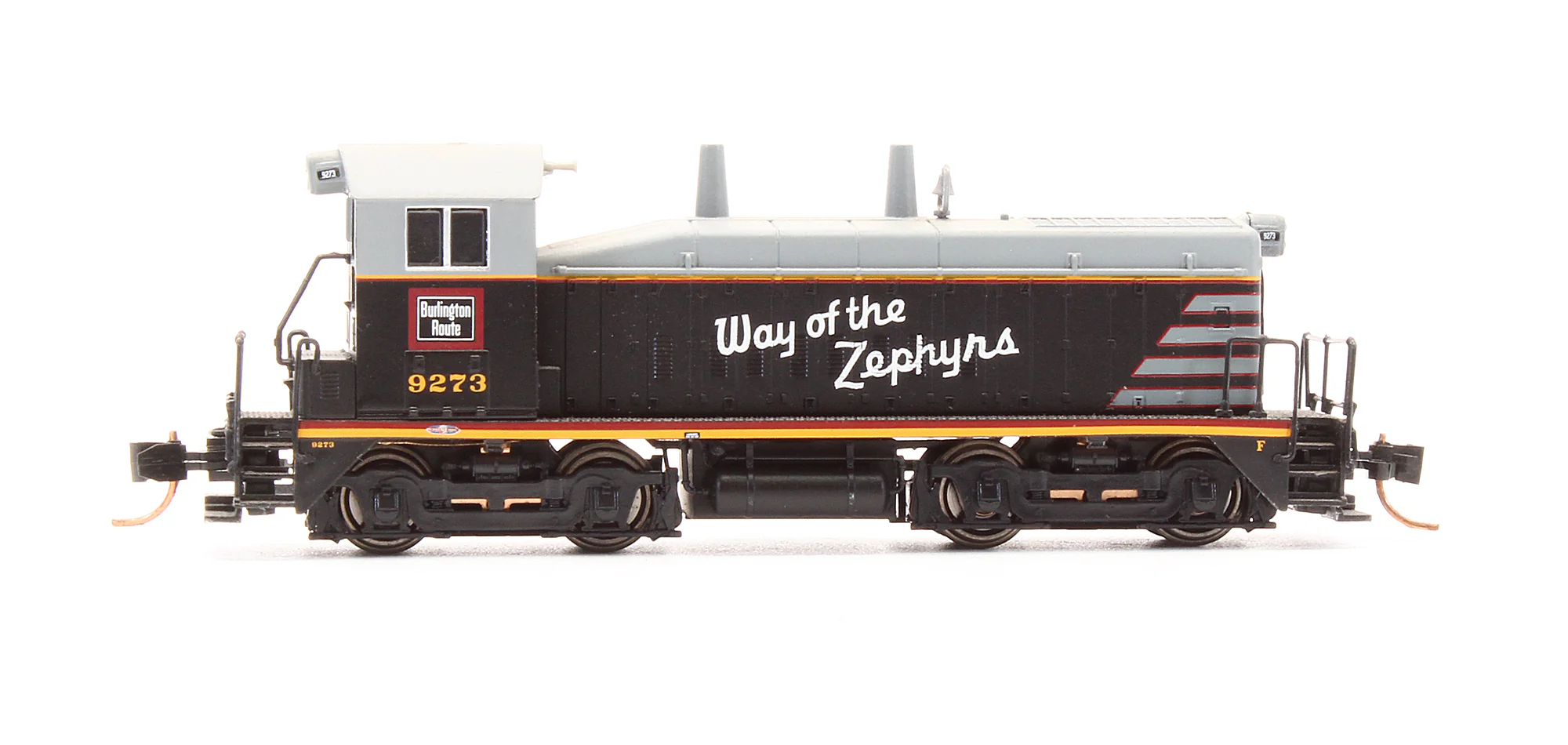Pre-Owned 920-80152 SW9 / 1200 Diesel Locomotive CB&Q - Road #9273 - Image 3