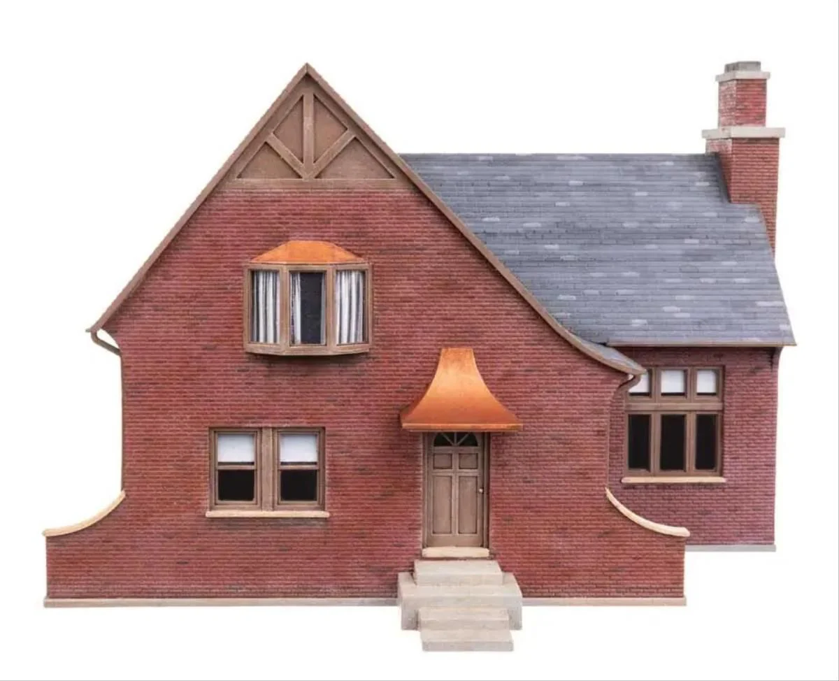 933-4250 Tudor House Model Kit