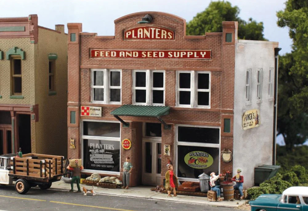 HO Planters Feed & Seed Model Kit - Image 8