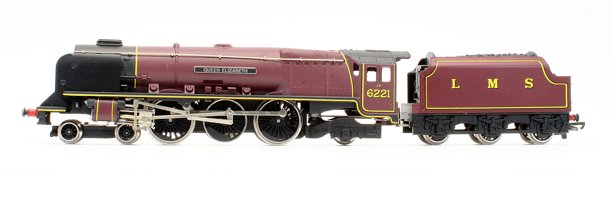 Pre-Owned LMS Maroon 4-6-2 'Queen Elizabeth' 6221 Steam Locomotive - Image 4